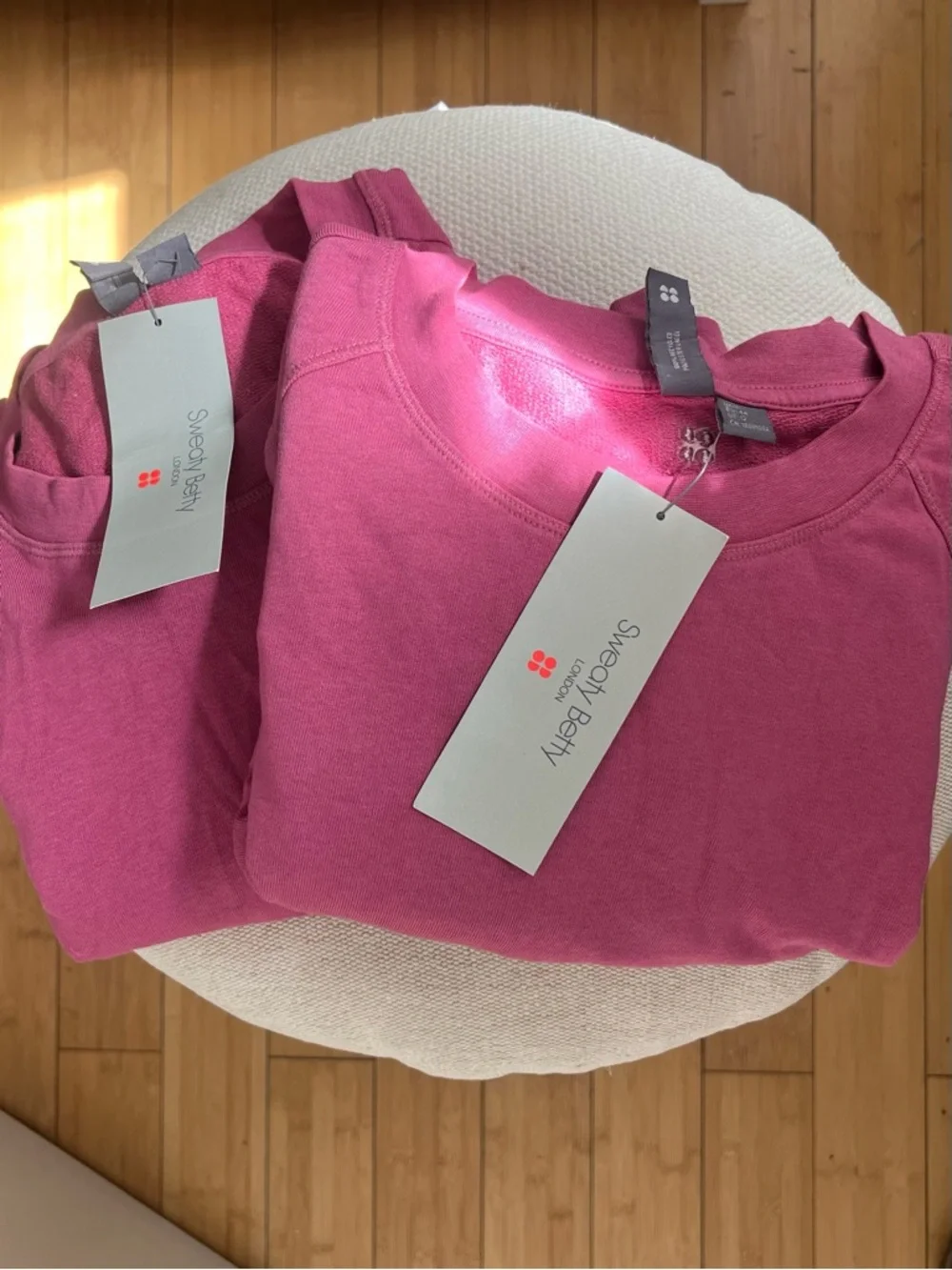 NWT Sweaty Betty After Class Crop Sweatshirt in Adventure Pink with Thumbholes - Picture 6 of 16